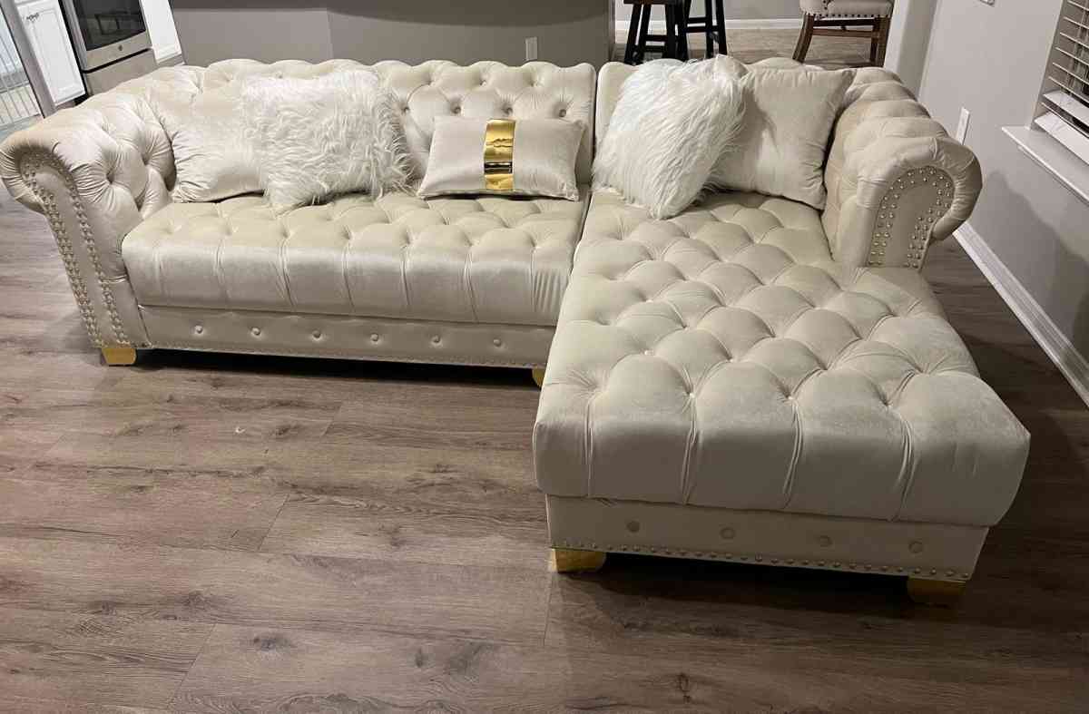 Yaz Cream Sectional with gold legs we have delivery  today 4