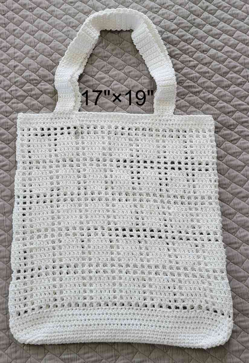 Tote bag