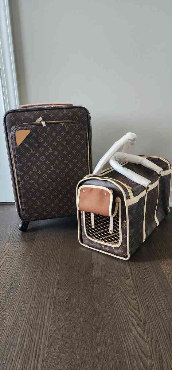 Louis Vuitton travel luggage set