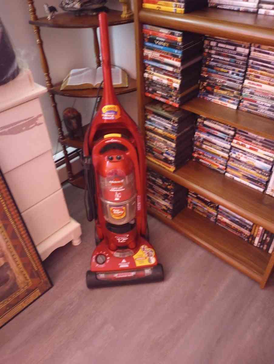 two bedroom apartment everything must go 2000 for everything