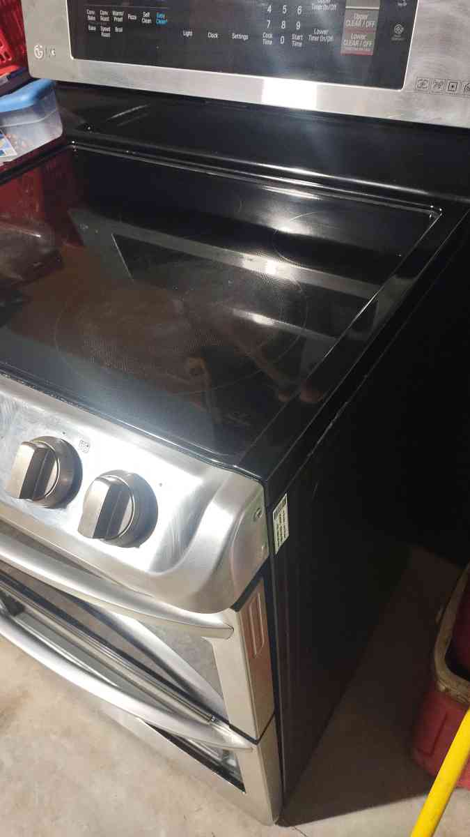 LG Electric stove oven
