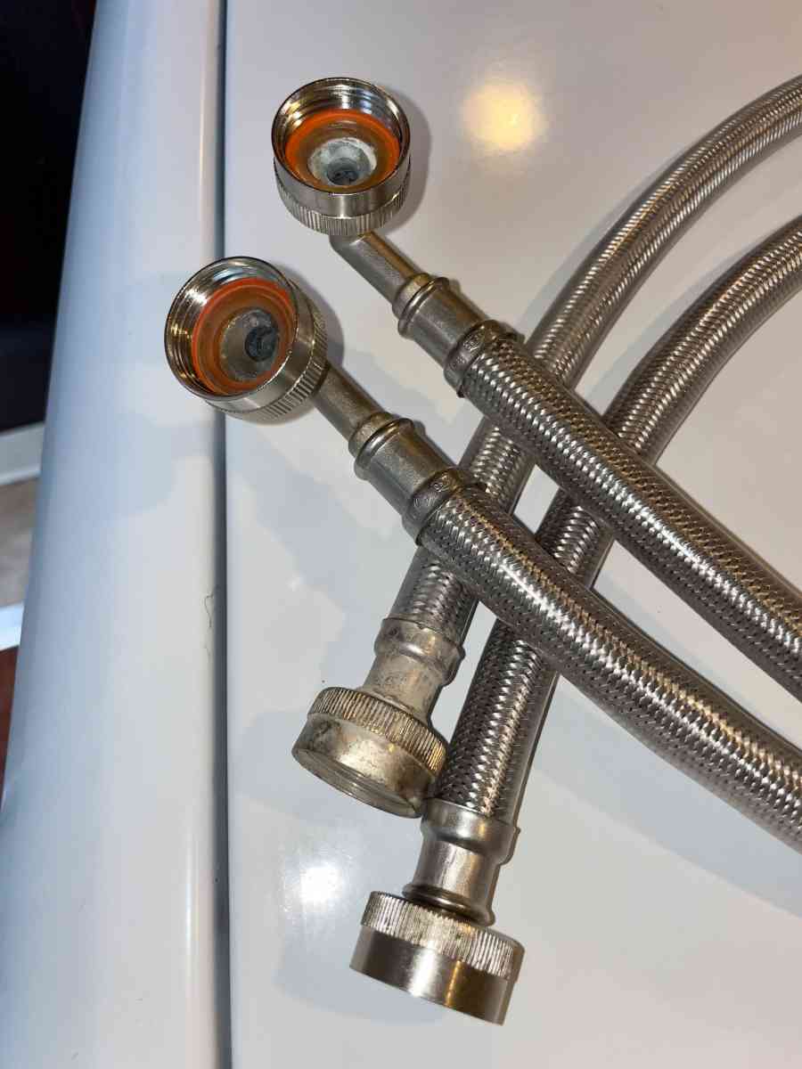 Hotpoint HTW240ASKWS 38 Cu Ft White Top Load Washer