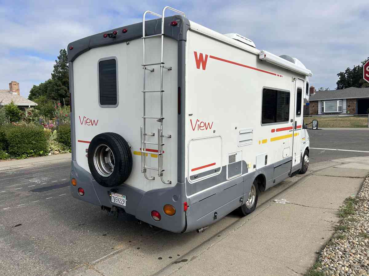 2005 Winnebago view 24ft