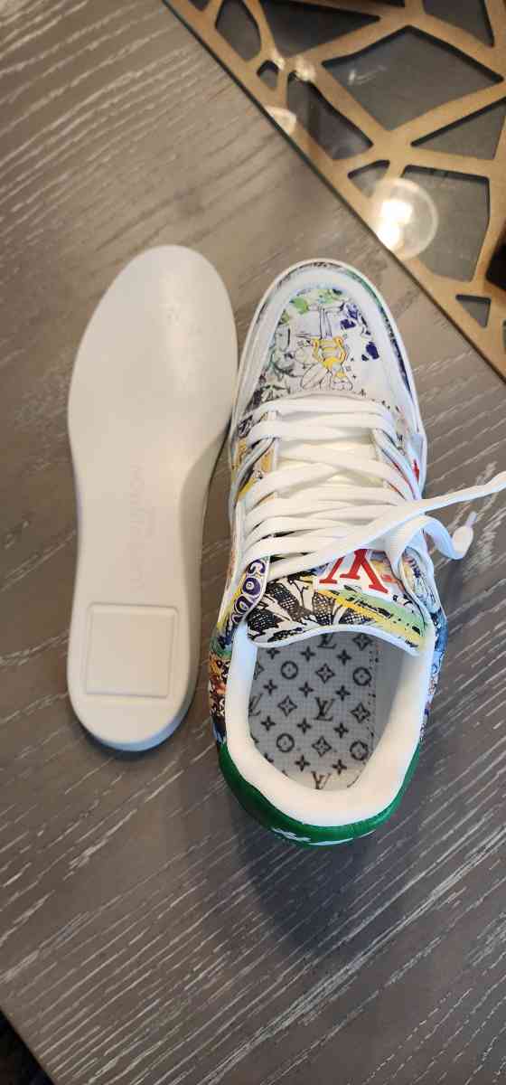 Louis Vuitton Sneakers