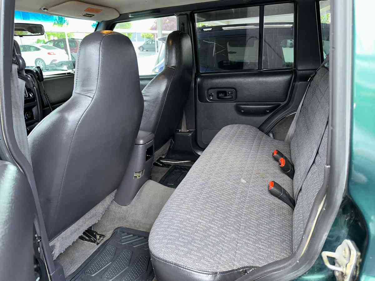 CASH DEAL Jeep Cherokee V6 1999