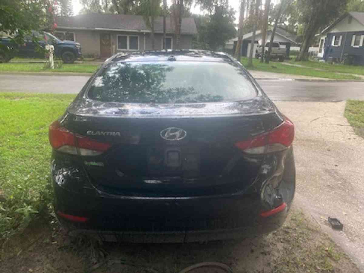 Hyundai Elantra 2015