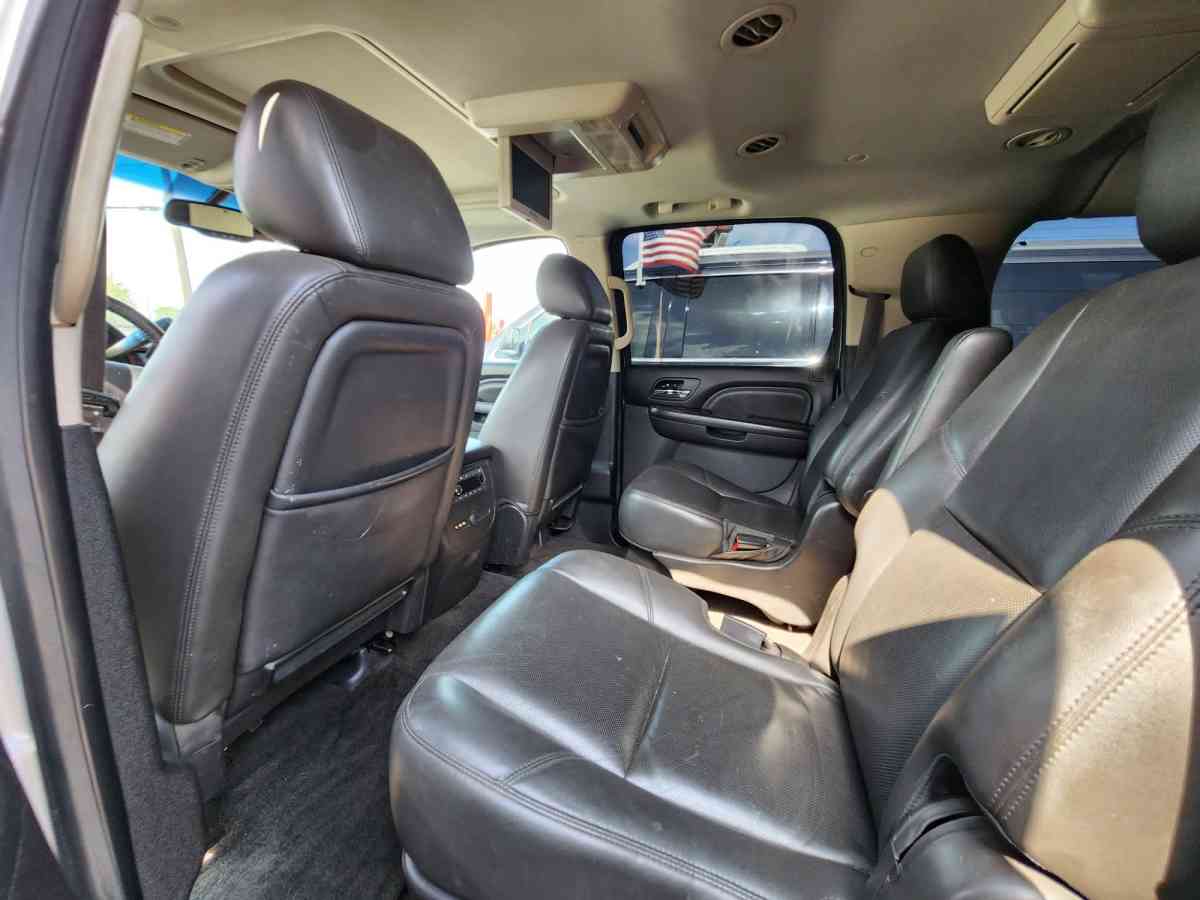 GMC YUKON DENALI XL 2013