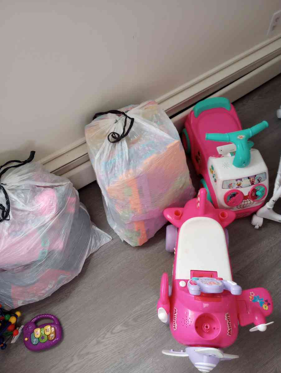 two bedroom apartments for sale everything must go 2000 for