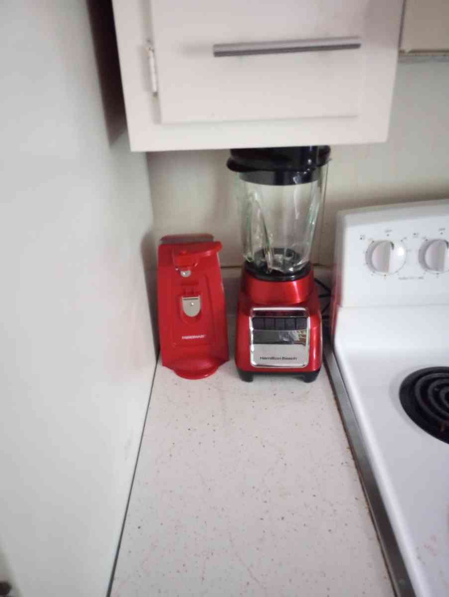 two bedroom apartment everything must go 2000