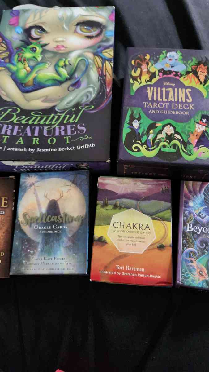 Tarot Oracle and Ruins Readings