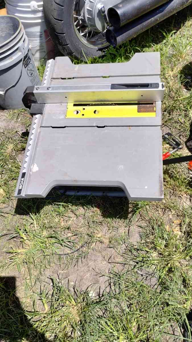 table saw and hood for over the stove and levels