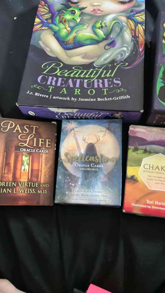 Tarot Oracle and Ruins Readings