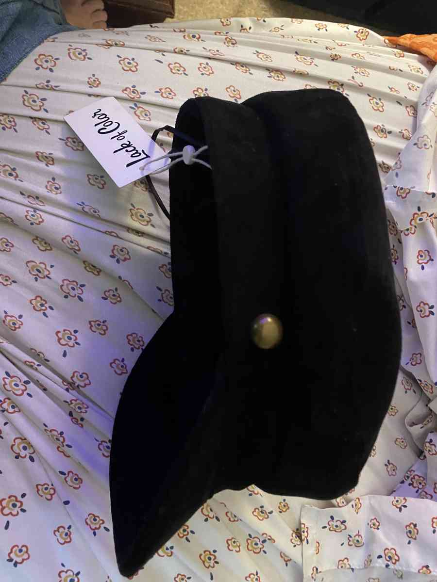 Gorgeous lack of color brand new hat