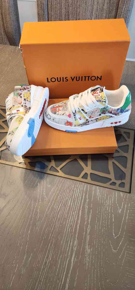 Louis Vuitton Sneakers