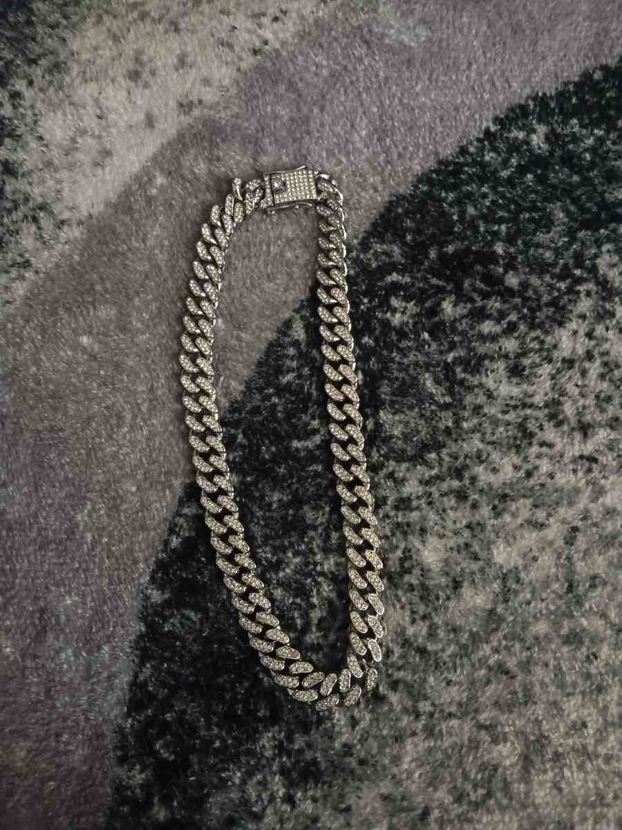 watches necklaces and braclet