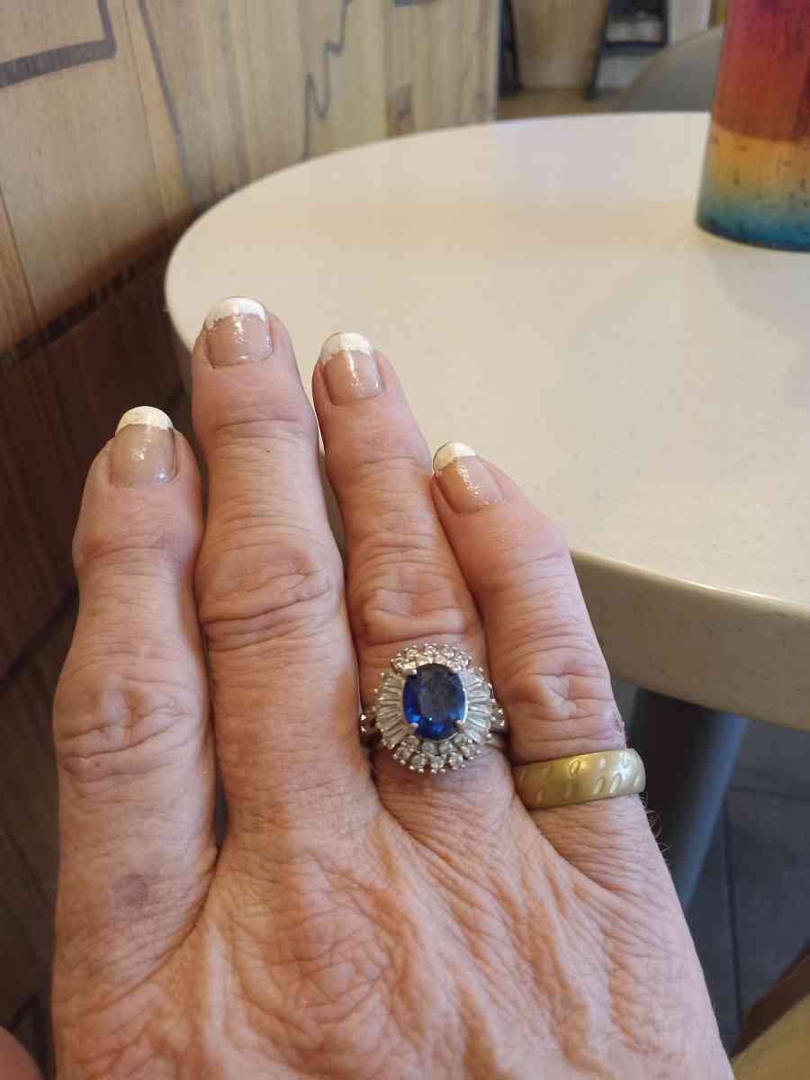 1ct Saphire Solitary with cz baguette sterling silver sz7