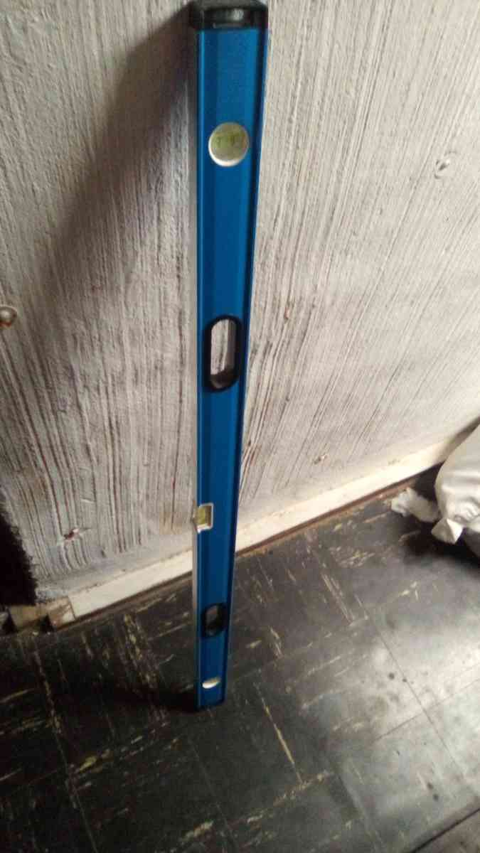 Empire Compact Level