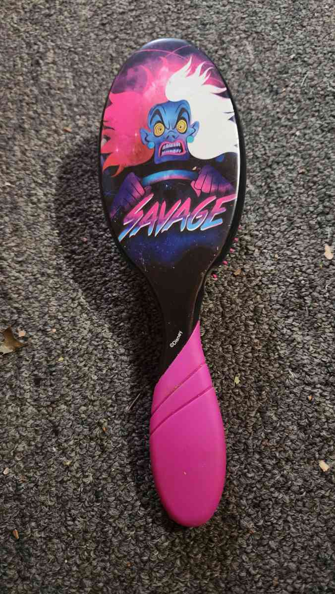 Cruella Devil Collectible Brush