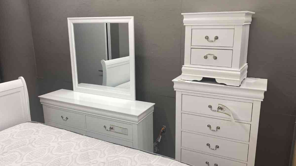 Louis Phillip white  Queen Bedroom Group  Queen Bed Dresser