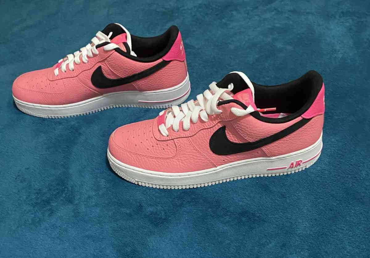 Air Force pink gaze