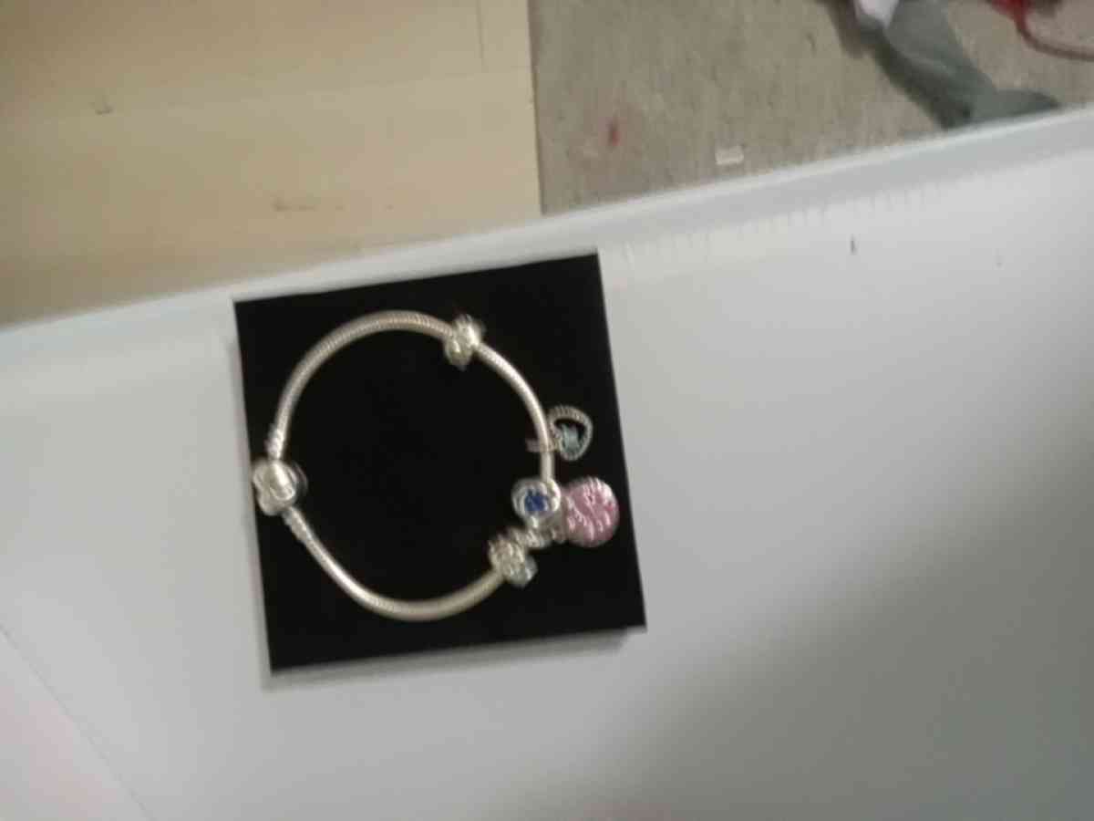 pandora bracelet