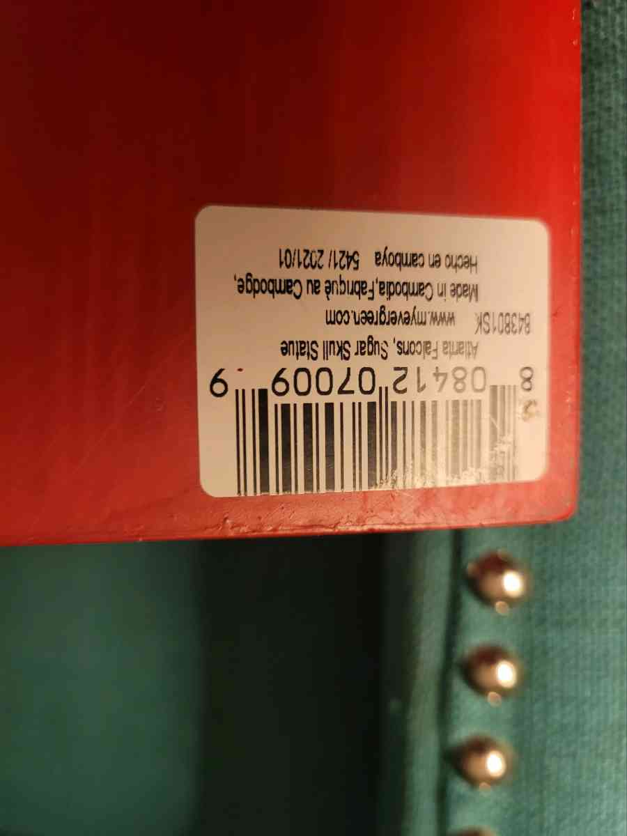 Atlanta Falcons NFL Sugar Skull Statue