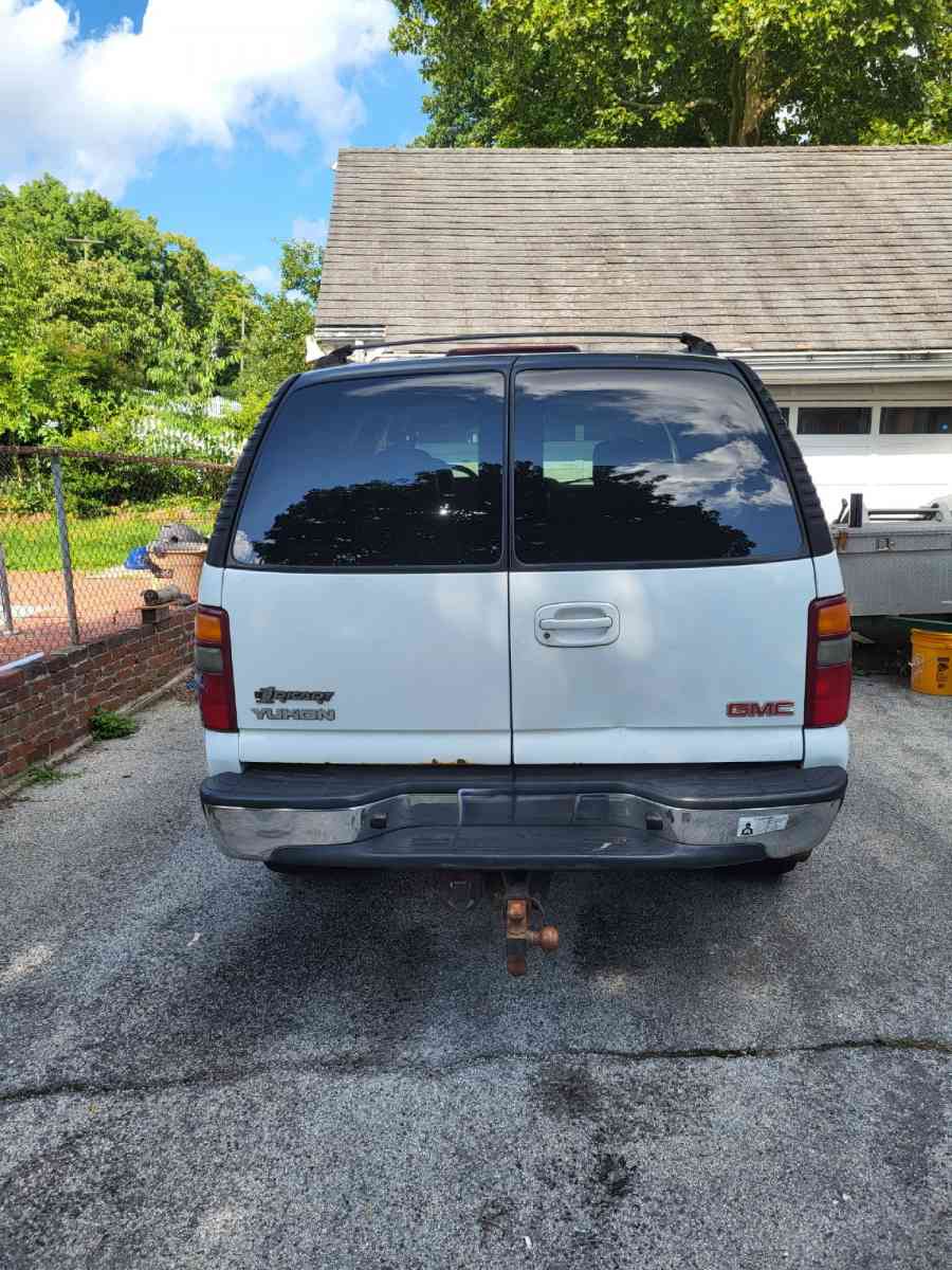 GMC Yukon 2003