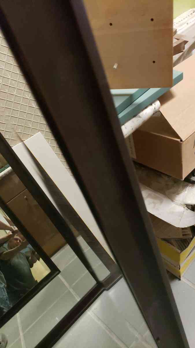 2 large mirrors in wood frame