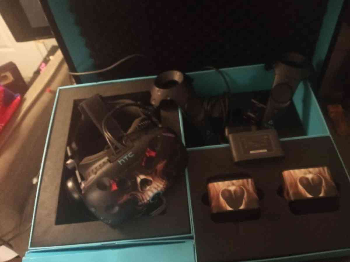 HTC vive VR headset Oculus rift Pro Pack