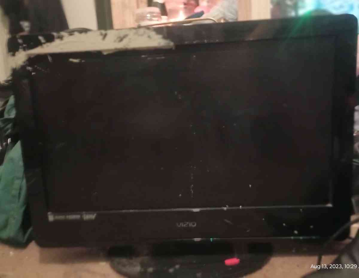 26 inch hd lcd Vizio tv