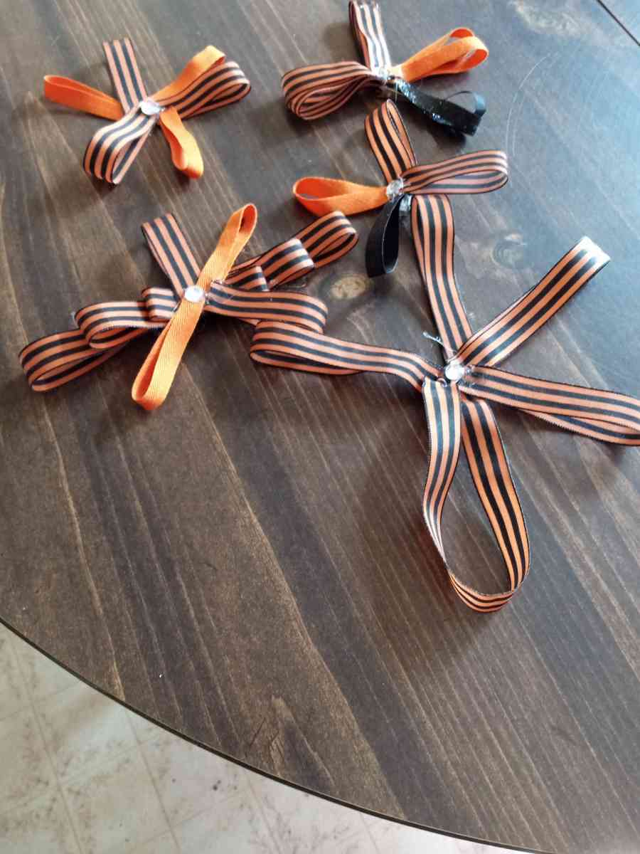 ribbon and fabric and leather hair or gift bows