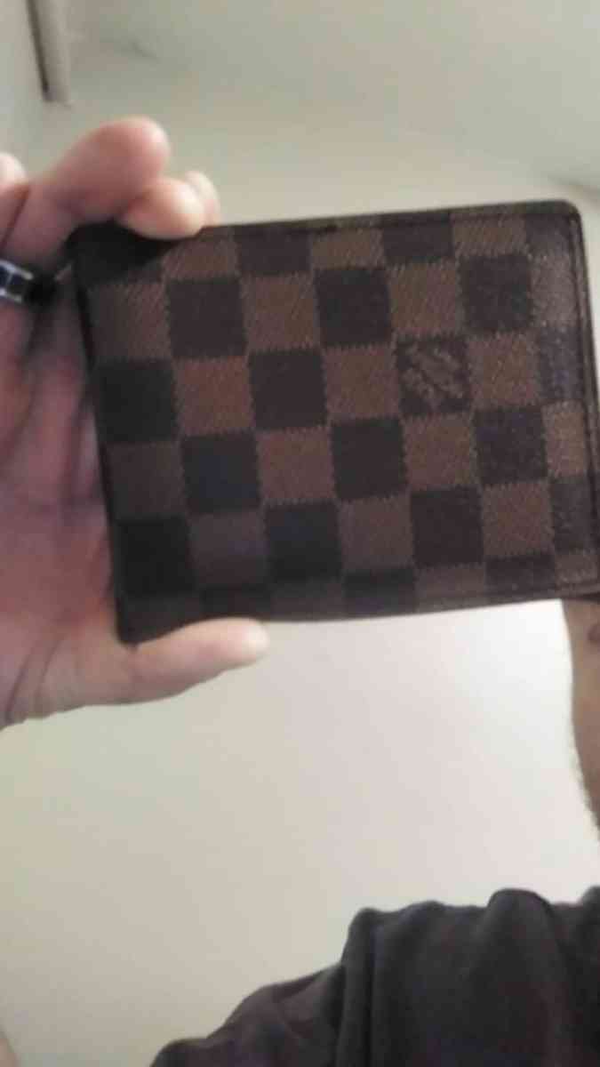Louis vatton wallet new dont like I paid 500