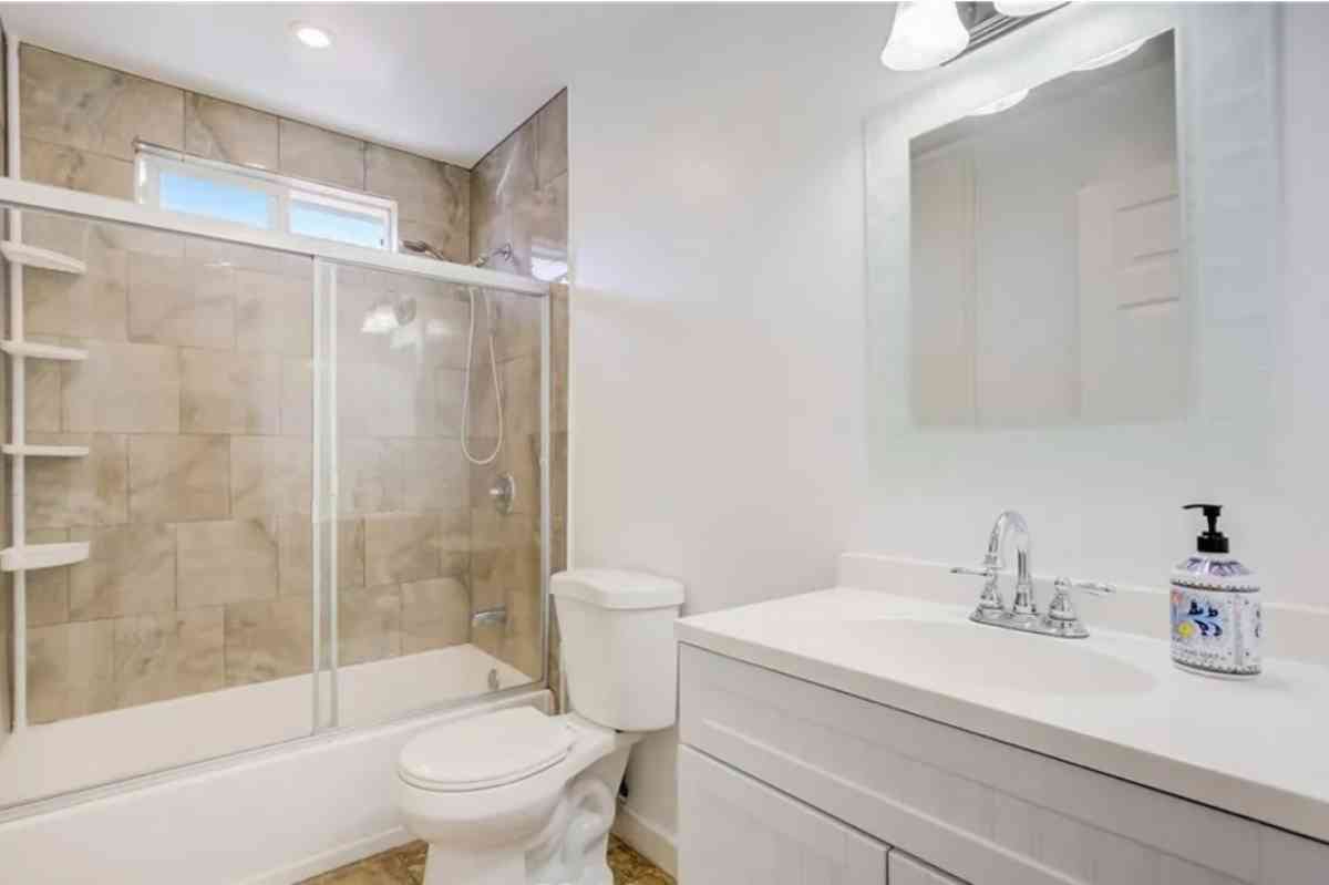 Beautiful Family 2beds 1bath for rent