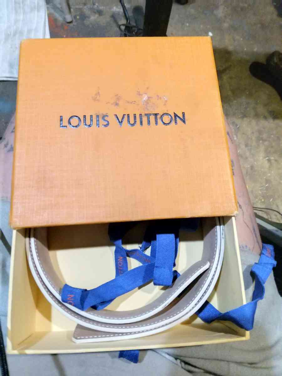Louis Vuitton belt