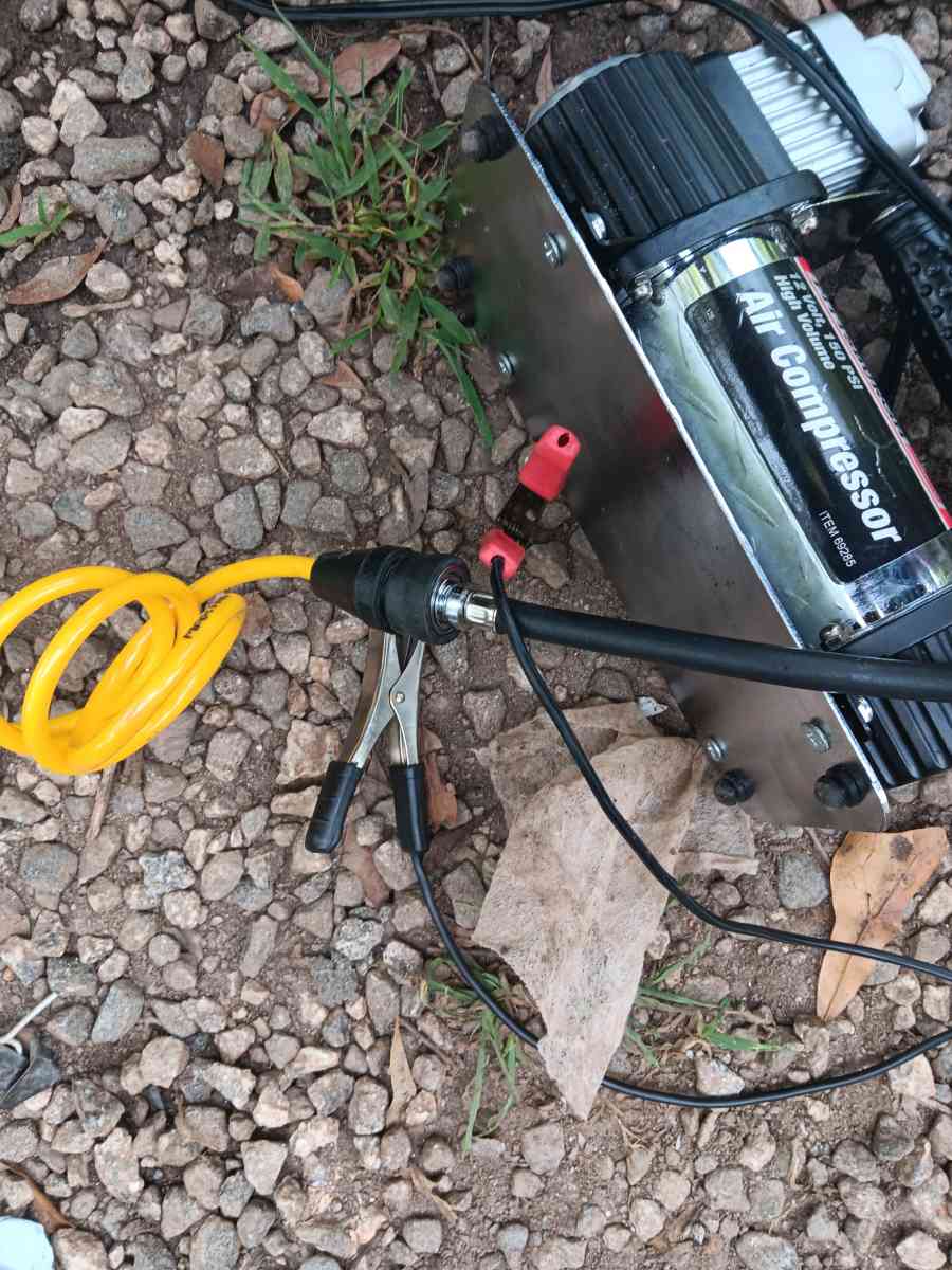 12v 150psi tire inflator