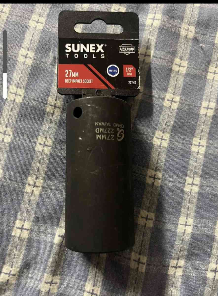 Sunex 227ZMD 27mm 12 Drive  Point Deep Impact Socket Metri