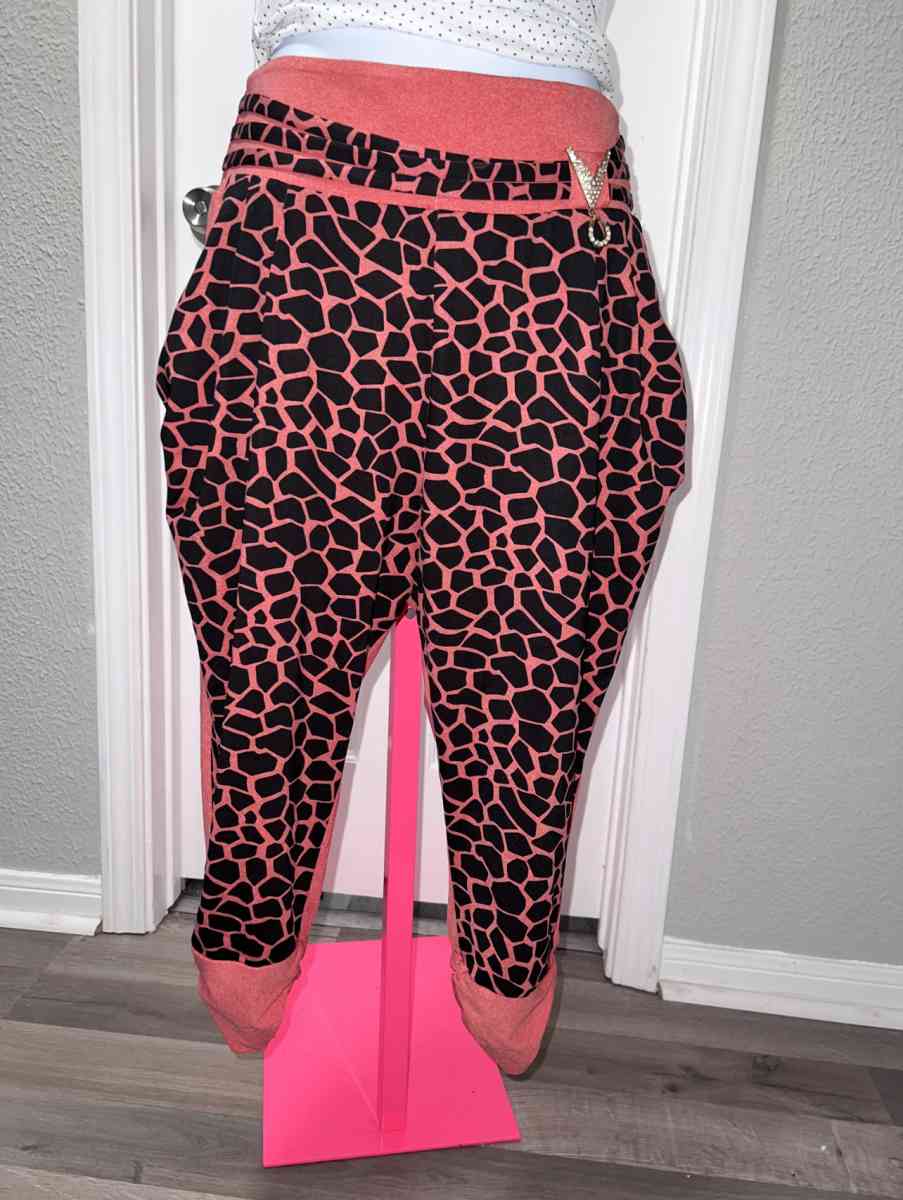 Coral Lepard Leggins