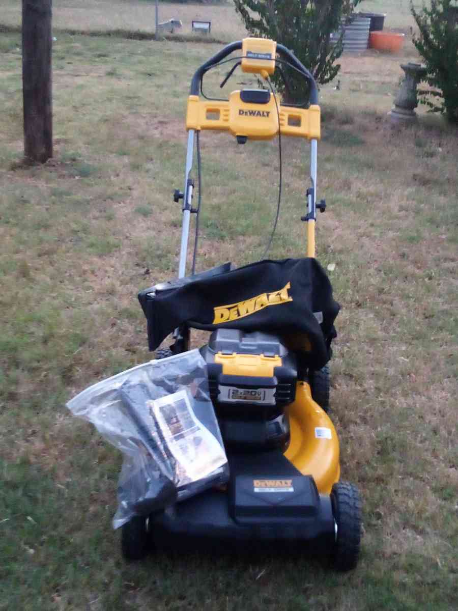 DeWalt self propelled mower