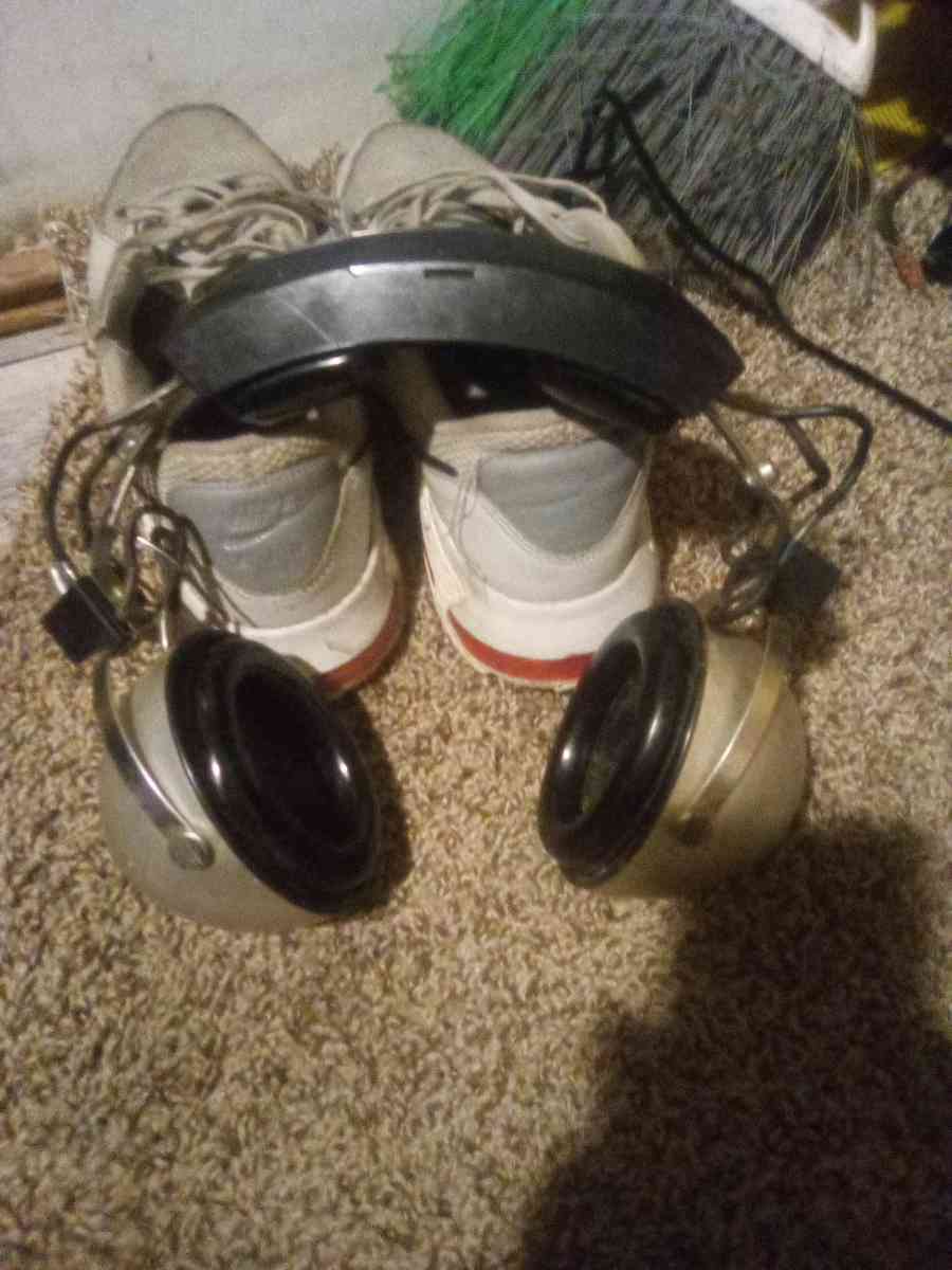 antique headphones