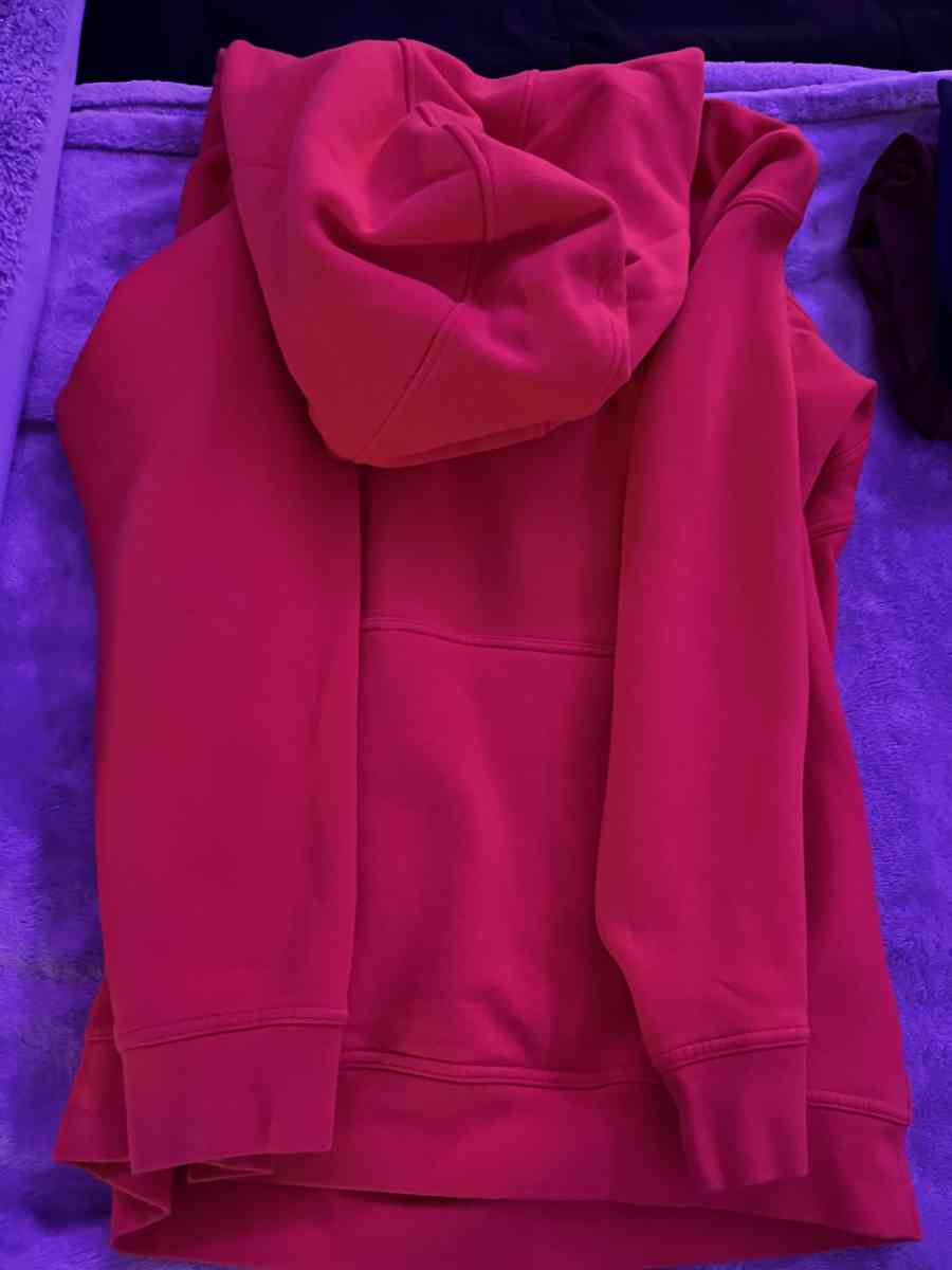 Lululemon sweatshirt