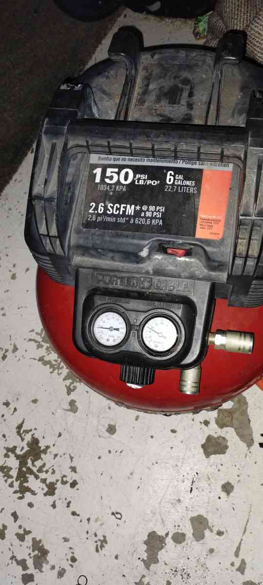 AIR COMPRESSOR