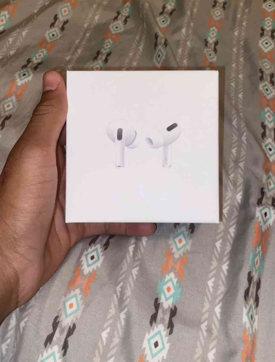 Apple AirPods Pro Charging Case Included And charger include