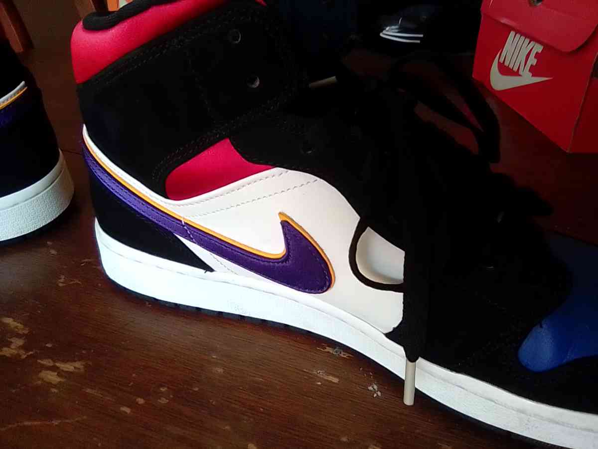 Cheap Nike shoe bundle