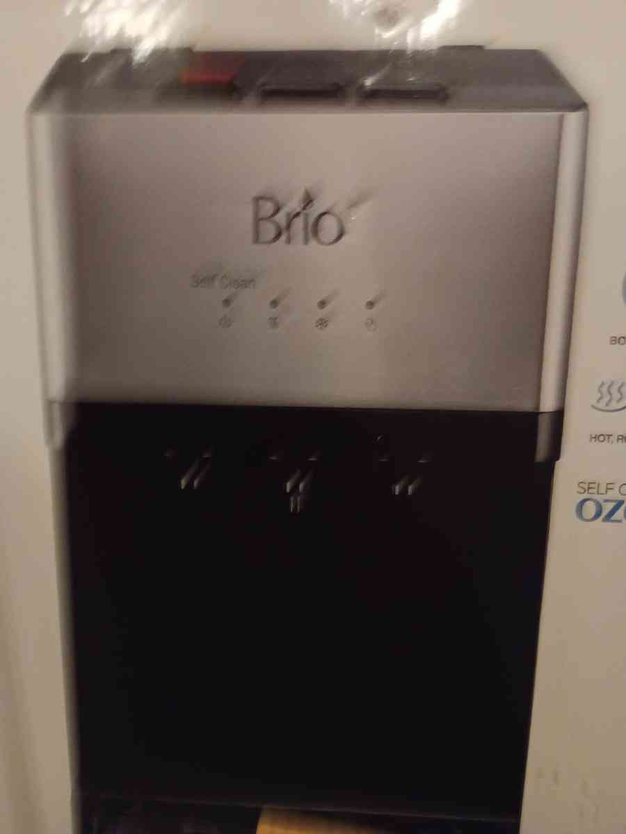 Brio water dispenser