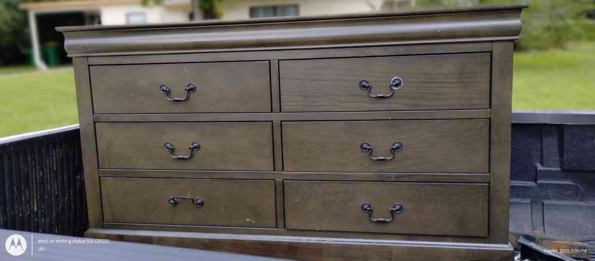6 drawer wood dresser