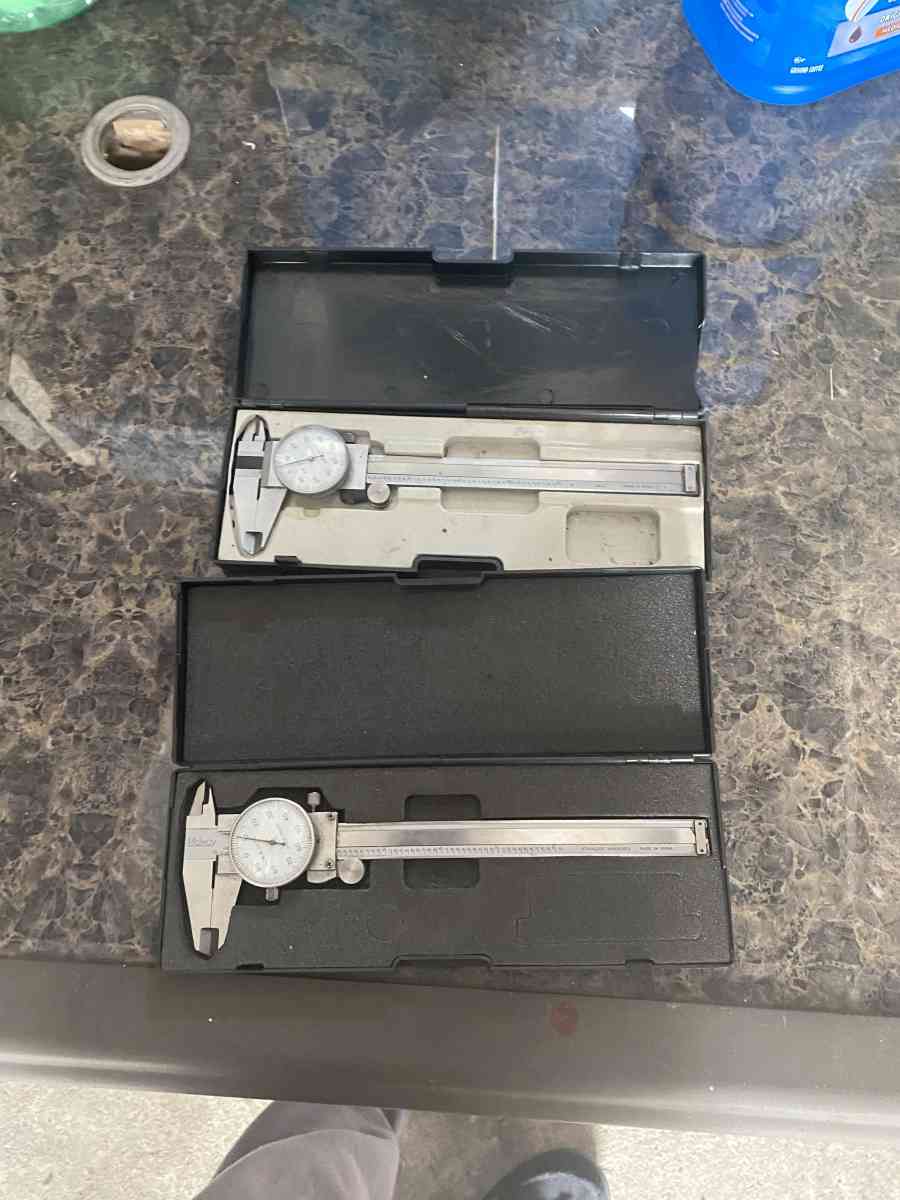 dial calipers