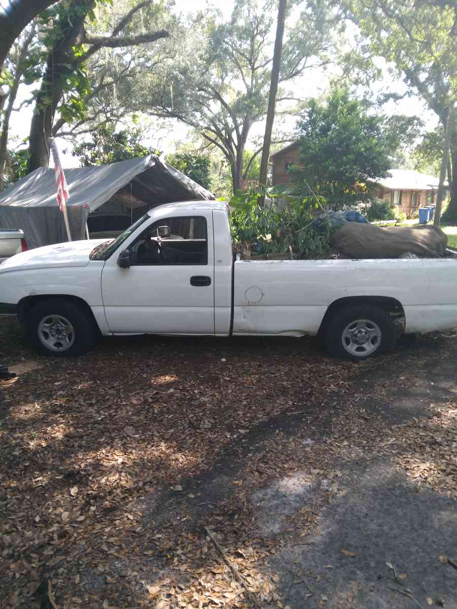 2004 Chevy Silverado 1500 motor is in excellent condition