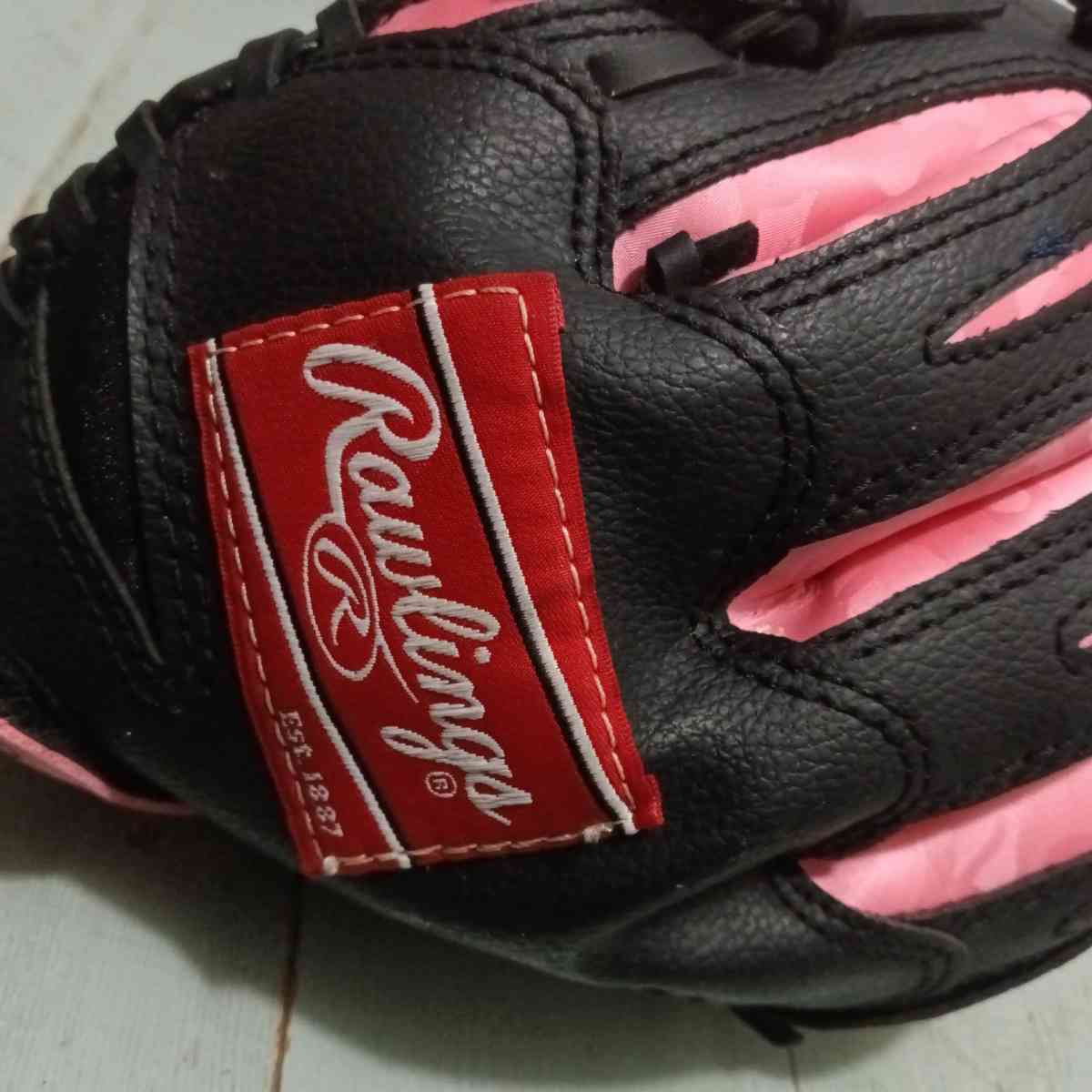 pink softball glove
