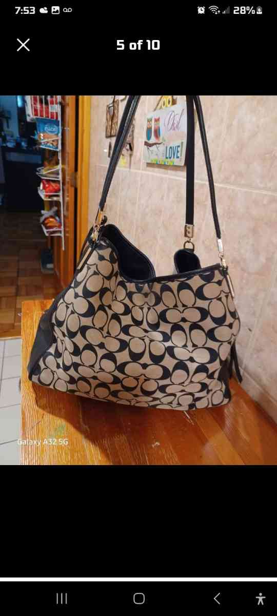 coach shoulder handbag