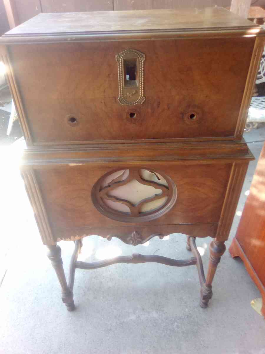 3 old 1940s vintage tube  sterios